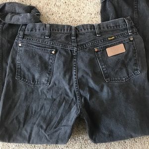 Men’s wrangler black vintage jeans!!! GREAT! 36/30